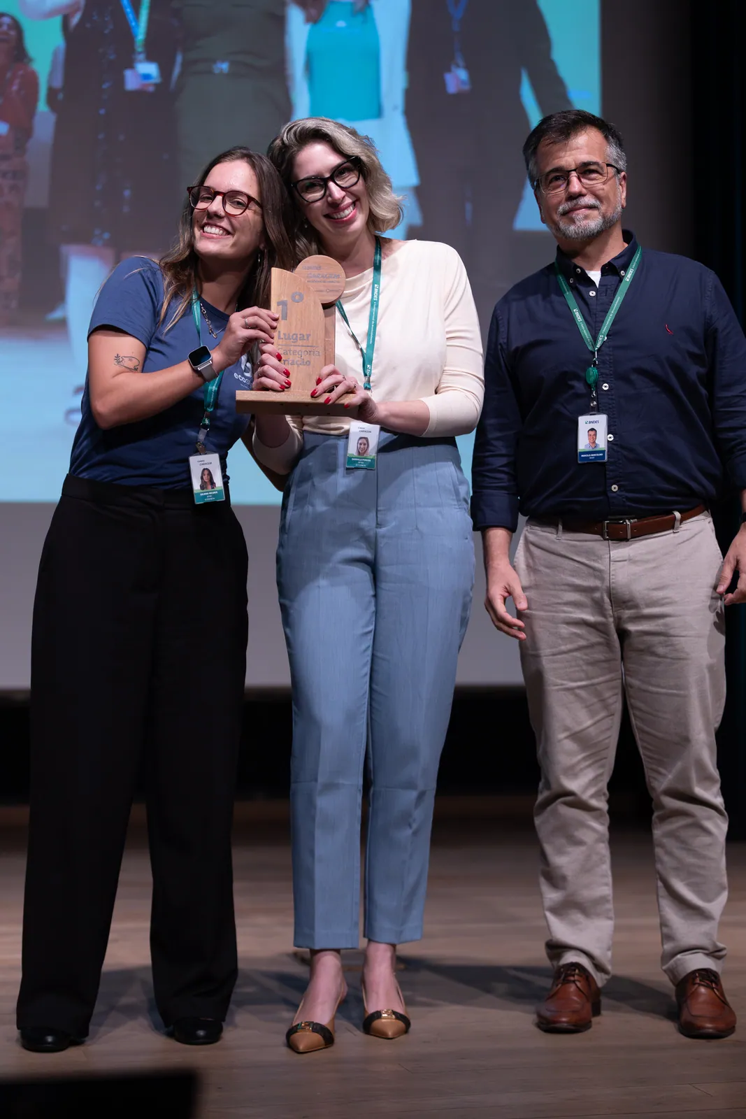 Startup premiada recebe troféu no DemoDay